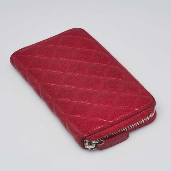 Chanel Red Quilted Caviar Leather CC Zip Compact Wallet - Picture 2 of 10